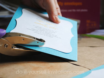 make diy daisy wedding invitations